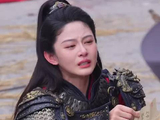 当年跑龙套的时候，敢化这个妆吗？想一想全是眼泪，都哭晕过去了！