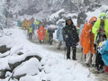 单日游客最高超3000人次，国庆假期上万人徒步甘孜党岭，景区：无人非法穿越，当地派出所救助上百人