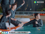 王楚然玩狼人杀太好笑了，直接玩明的明着杀，想推胡先煦被现发团看到了…