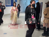 毛晓彤仿佛莲花仙子
