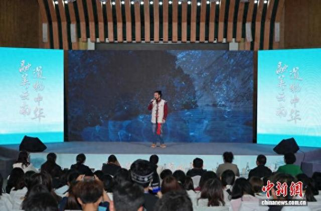 10月11日，选手周志衡进行讲解。主办方 供图