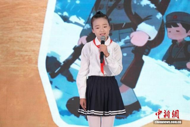 10月11日，选手李晨源进行讲解。 主办方 供图