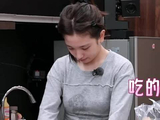 女明星吃麻辣烫居然那么复杂，怪不得女明星瘦 我家那闺女 ｜代露娃