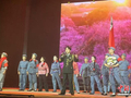 纪念长征胜利90周年 《颂长征·传薪火》晚会在广州举行