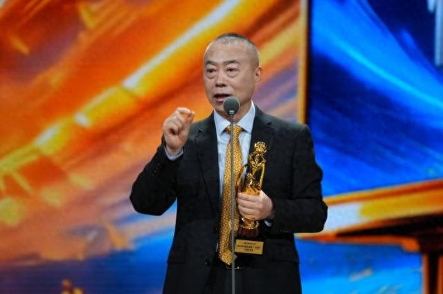 导演刘家成在第35届飞天奖颁奖礼现场。受访者供图