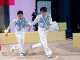 难不成杨迪是秧歌队的？动作竟这么标准，何炅都惊呆！