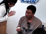陈丽君晒胡军李乃文送的奖状