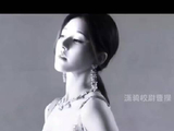 期待演员赵露思闪耀芭莎