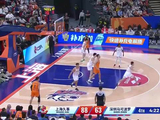杨鸣揭幕战解说，与杜锋互怼金句频出