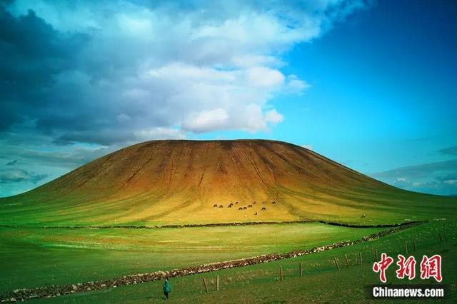 图为乌兰哈达火山。察右后旗宣传部供图