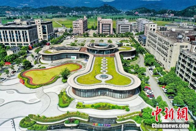宠物小镇客厅航拍。平阳县委宣传部供图