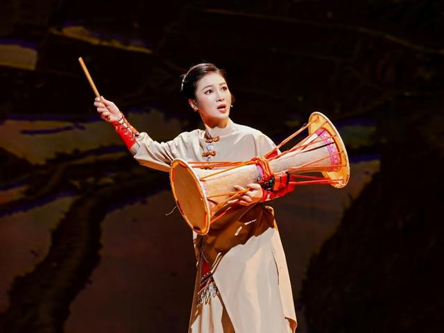邕州横鼓《何去何从》。来源：中国曲艺家协会