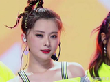 看到上官喜爱表演时的表情 Lisa看到后，竟大吃一惊！