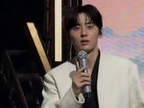 黄旼炫饭拍认错黄桃情景剧上演