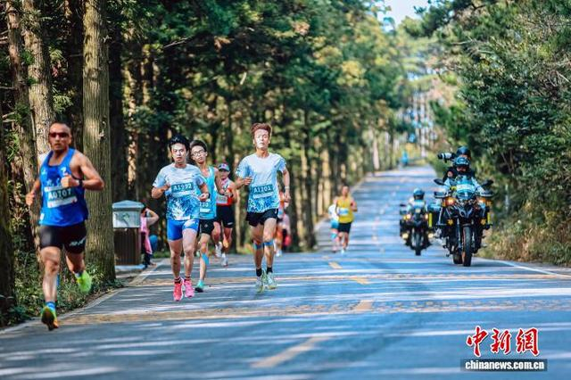 图为2026庐山半程马拉松赛比赛现场。活动主办方供图