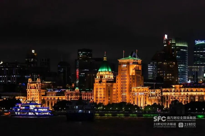 上海北外滩夜景（陶力拍摄）