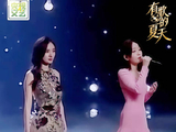 央视文艺晚安曲杨幂周笔畅唱岁月