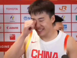 中国男篮王俊杰这人缘也太好了，看着就招人喜欢，难怪走到哪儿都受欢迎