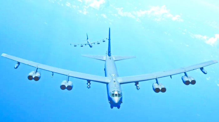 美国B-52轰炸机