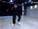 刘雨昕与十二位舞者共筑舞台重拾舞蹈原生氛围