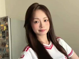 利物浦新球衣英超配色亮相，球迷穿搭氛围感拉满