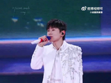 张杰前路有光正式上线，用厚重歌声致敬先辈走万里征途
