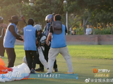 邓为优先团队行程，牺牲个人体验配合花儿与少年