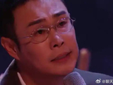 果然喜剧的重点是悲剧 小沈阳唱起《茶花开了》，直接唱哭全场观众
