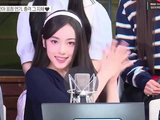 越看这个小女孩越喜欢😘全是优点～美美的～灵灵的