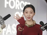 黄多多首登VOGUE红毯称妹妹是头号粉丝