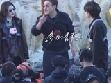 胡先煦晒与沈腾九寨沟合照 现在就出发4十月二十四日开播