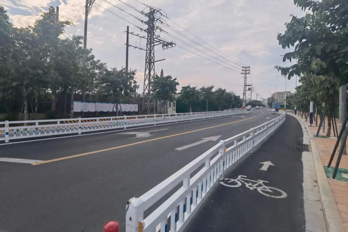 ▲联江路和大冲工业区路交界节点改造前后对比