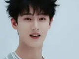 李昀锐萌翻天，可爱到犯规啦！