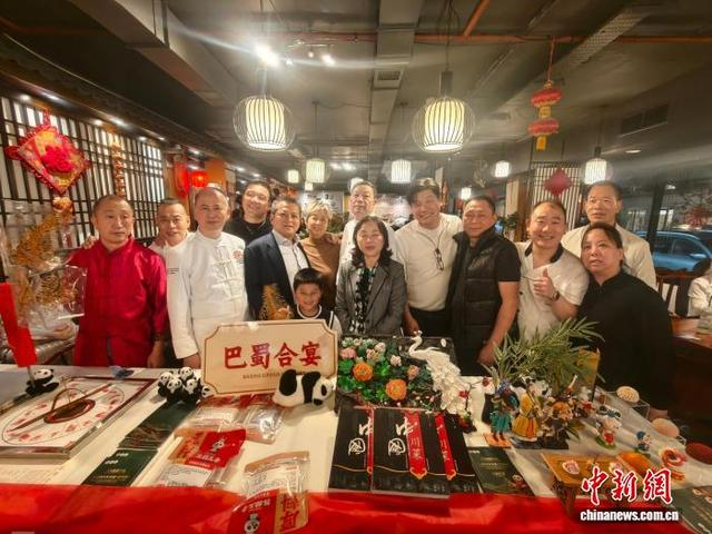 图为活动现场。 欧阳开宇 摄