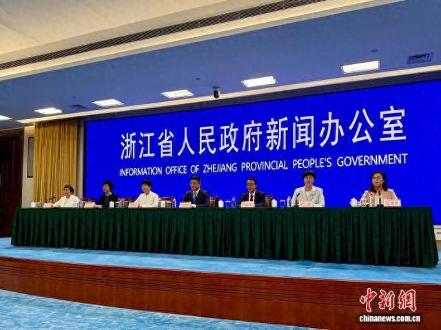 10月30日，新闻发布会现场。张斌 摄