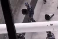 GIF|枪不够用了怎么办