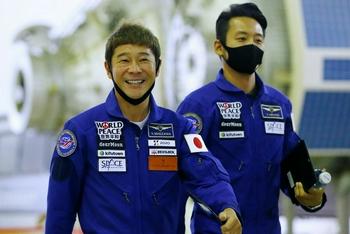 日本富豪将飞往太空旅行