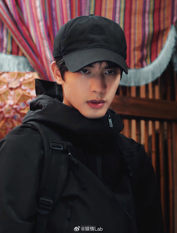 白敬亭虞书欣等15位明星棒球帽造型合集
