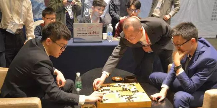 棋圣战柯洁逆转险胜许嘉阳17天8胜3负 与范蕴