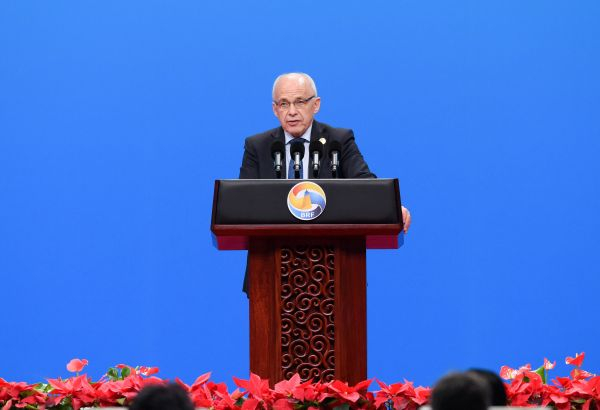 4月26日，第二届“一带一路”国际合作高峰论坛高级别会议在北京举行。这是瑞士联邦主席毛雷尔在会议上致辞。 （新华社）