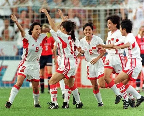 1996年亚特兰大奥运会女足半决赛，韦海英替补上场连入两球，中国女足3∶2逆转巴西队。&nbsp; 资料图片