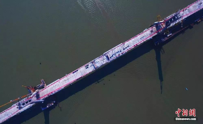  2018年11月28日，航拍合龙后的鄱阳湖二桥。刘占昆 摄