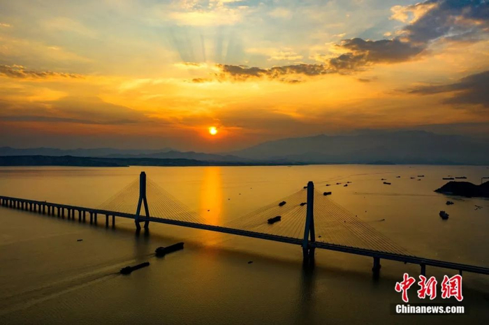  2019年5月，建设中的鄱阳湖二桥。傅建斌 摄&nbsp;