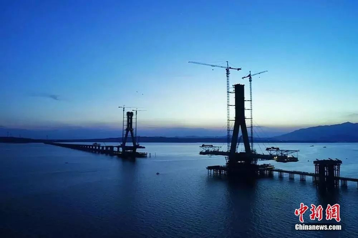 建设中的鄱阳湖二桥。傅建斌 摄&nbsp;