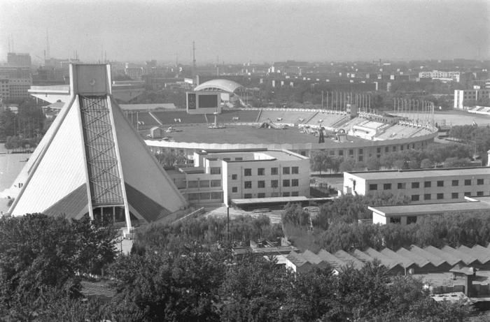 这是1996年唐山大地震20周年后的唐山。&nbsp;新华社记者 张小军 摄