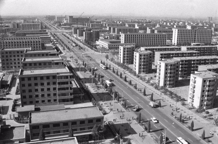  这是1986年唐山大地震十周年后的唐山。&nbsp;新华社记者 赵连升 摄