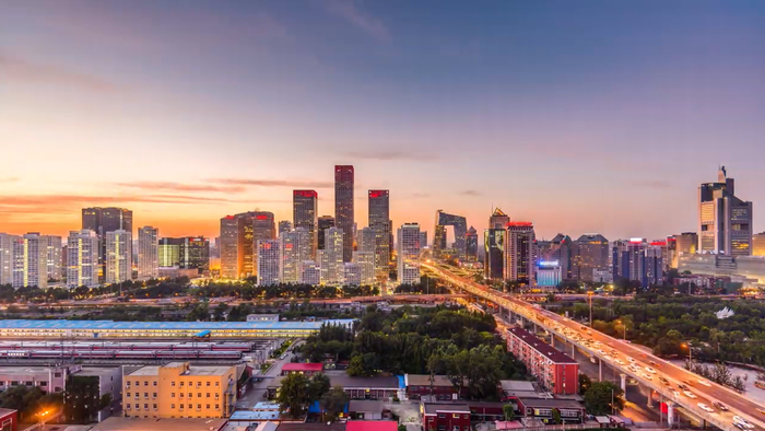  采访视频中播放的北京国贸街景