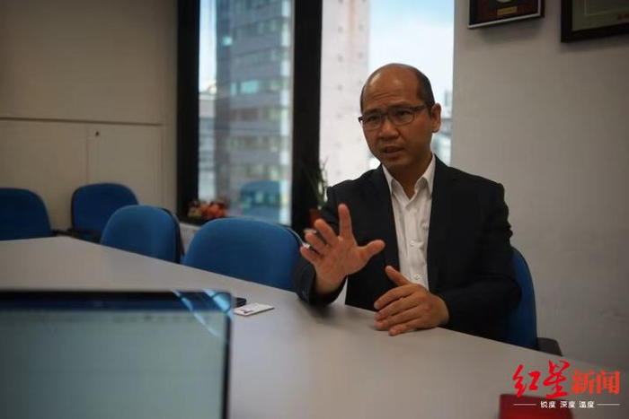 黄锦良接受专访