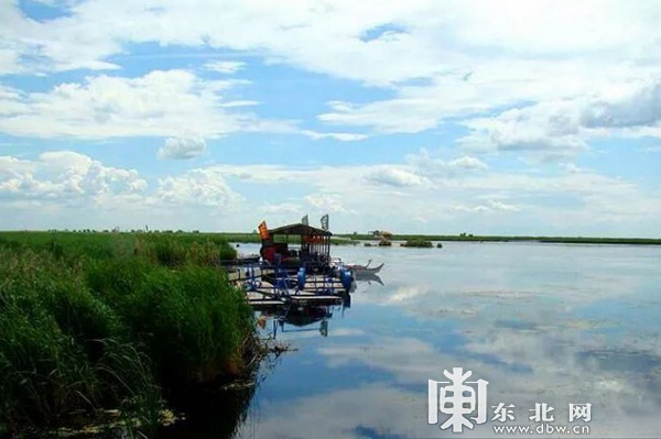 8.大庆鹤鸣湖湿地温泉景区