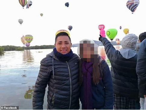 德尔加多与女儿。 图源：Facebook